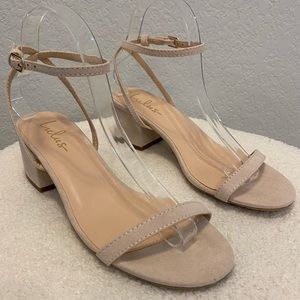 Lulus Nude Open Toe Block Heels Size 8 NWOT